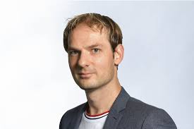 Famke louise op bezoek bij diederik gommers; Column Lachen Om Famke Is Makkelijk Dat Weet Diederik Gomm De Limburger Mobile