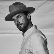 Bryan Ellison (@bryellison)