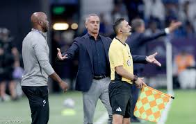 جوميز يؤكد أحقية الفتح بنقطة أمام الهلال رغم الخسارة 2-1 في الدوري
