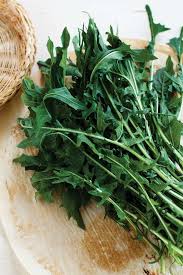 The Benefits Of Dandelion Greens Steamed Dandelion Greens Are Delicious On Their Own With Olive Oil Lemon Juice An Dandelion Benefits Tomato Nutrition Healthy