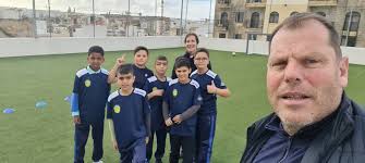 Illum kienet it-tielet sessjoni mat-tfal ta' Lija, fejn ħarisna lejn  il-kunċett tat-tbassir u kif nistgħu nużawh fil-qari. Dan għamilnieh billi  ħarisna lejn xi stejjer flimkien u bassarna kif kienu se jispiċċaw, fosthom