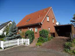 Das haus verfügt neben einem geräumigen wohnzimmer, einem schlafzimmer mit ankleide, einem kinder/gästezimmer, über ein. Haus Zum Verkauf Schilfring 12 23968 Wismar Vor Wendorf Mapio Net