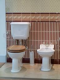 Wenn nur die armatur erneuert wird und das becken an der wand bleibt, lohnt bei. Diese Beiden Gehoren Einfach Zusammen Wc Und Bidet Liverpool Im Klassisch Englischen Stil Wc Viktorianisches Badezimmer Bad Einrichten Bad Inspiration