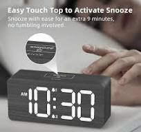 Wooden Digital Alarm Clocks for Bedrooms: Dimmable Dual Alarm Clock with  Large Numbers for Bedside Desk - Loud Alarm for Heavy Sleepers with Volume  ...