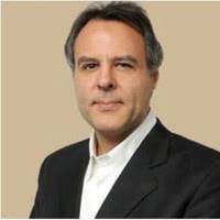 200+ perfiles de «Geist»