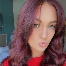 Chelsea Speir's Instagram, Twitter & Facebook