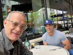 Christina Lowe (@clowe86)