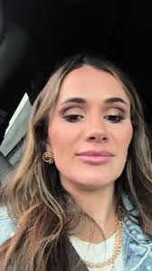 Jasmine Shriver's Instagram, Twitter & Facebook