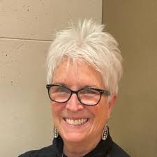 Cheers to a new chapter! Join us in congratulating Dr. Lindy Weaver as she  steps into her new role as Director of HRS Academic Affairs, effective July  1! Her dedicated service, leadership