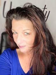 Dolores Fulton's Instagram, Twitter & Facebook