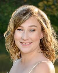 Kelsey Downing's Instagram, Twitter & Facebook