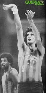 Quem viu, viu! Quem não viu, busca no Youtube! Marquinhos Abdalla, um dos  maiores jogadores que o basquete brasileiro já produziu. Medalha de prata  no Mundial de 1970. Bronze no Mundial de