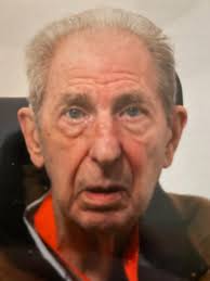 Philip Jansen, Oud-Erelid van RKVVHeksenberg, is afgelopen week op  90-jarige leeftijd overleden. Philip was een steun en toeverlaat van onze  vereniging. Meerdere jaren was hij door zijn energieke persoonlijkheid de  grote drijfveer