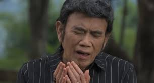Siapa sih yang tidak mengenal rhoma irama yups betul sekali beliau siraja dangdut pencipta lagu di bawah ini admin sudah menyiapkan link download rhoma irama full album terlengkap dari album. Rhoma Irama Bawa Kabar Duka Personel Pertama Soneta Meninggal Suara Banten