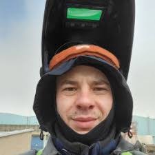 Robert Plock's Instagram, Twitter & Facebook