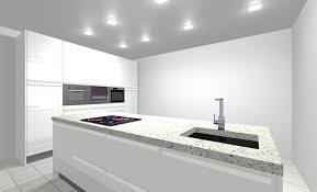 La opción más fácil que tienes si lo que quieres es una cocina blanca es simplemente actualizar los gabinetes ya existentes con pintura blanca y animar el. Cocinas Y Muebles De Cocina Cocina Con Puerta Monaco Blanco Brillo De Cocinas Com Blog Cocinas Com