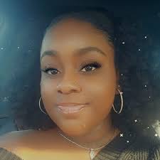 Is the DeLorean near the Mummy in the park?