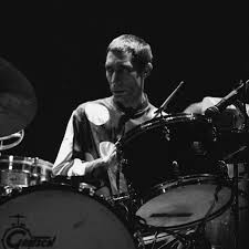 2 days ago · drummer charlie watts, whose adept, powerful skin work propelled the rolling stones for more than half a century, died in london on tuesday morning, according to his spokesperson. 5s6k8cbjb71iym