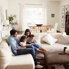 12 Activites A Faire En Famille Sans Sortir De La Maison Ce Mois Ci Coup De Pouce In 2020 Home Decor Home Furniture