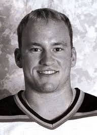 Player photos for the 1999-00 Chicago Wolves at hockeydb.com
