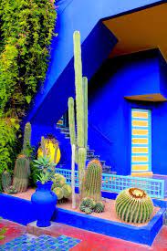 glamour et paillettes guide des meilleurs produits beaute du web colorful places house colors beautiful doors