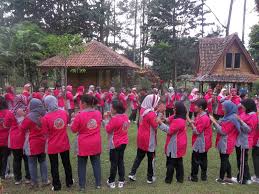 Nah, manfaatkan layanan make up dan rias pengantin profesional yang ada di magelang. Paket Outbound Di Magelang Paket Outbound Dan Rafting Magelang Outbound Jogja Paket Outbound Tempat Outbound