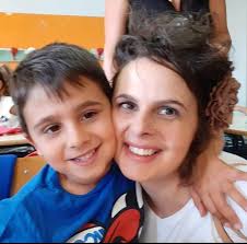 LIETO FINE, BIMBO DI 18 MESI CHIUSO IN AUTO SOTTO IL SOLE: I CARABINIERI LO  SALVANO, STA BENE Attimi di grande apprensione ieri a Vairano Scalo, nel  Casertano, dove un bambino di