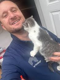 Help save kitten with 82 toes?