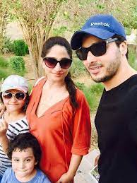Their daughter, ayra tehrim khan, was four years old at the time. Ahsan Khan Wife Launch Interior Design Venture