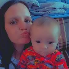 Victoria Cheyenn (@victoria.cheyenn.moles) • Facebook