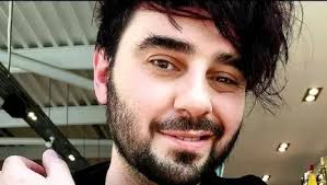 Mucizevi bir kurtuluş: Yıldırım çarpmasından sağ çıktı! “Bu yanık kokusu ne  diye sordum; yanan benmişim…”