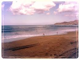 Playa De Las Canteras Las Palmas Travel Dreams Beautiful Destinations Honeymoon Vacations