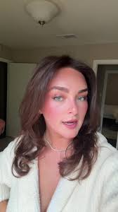 She’s black tie readdyyyy #glam #makeup #blacktie #grwm #hair