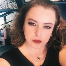 Saltillo: Bióloga de profesión, ambientalista de corazón, solía decir Graciela  Arocha para describir su amor por el bosque, la sierra, su flora y su  fauna. Durante los dos gobiernos municipales de Manolo