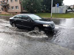 Ulewa w poznaniu #poznań #pilnujemypoznania #pogoda dw @pogodameteo pic.twitter.com/rdglyuibuv. Hrywsomb Oko5m