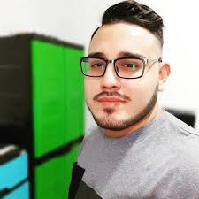 Jonathan Midence's Instagram, Twitter & Facebook