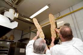 Volete preparare qualcosa di speciale per cena? Lezioni Di Pane La Ricetta Perfetta Della Baguette Di Bonci E Giorilli