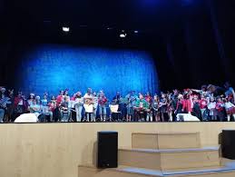 La Escuela de Folklore 'Manolito Sánchez' cierra el año con un entrañable  Recital de Villancicos