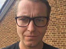 Louis Vine's Instagram, Twitter & Facebook