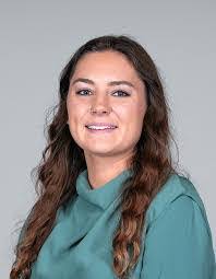 Donna Hunsberger's Instagram, Twitter & Facebook