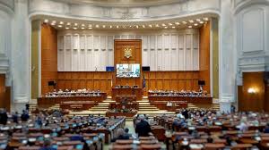 Recomand și altor pensionari militari, din alte zone, să își contacteze deputații, în special cei din cele două comisii care trebuie să dea aviz proiectului și să le înmâneze proiectul din linkul de mai jos. Legea Pensiilor AdoptatÄƒ Din Nou De Camera DeputaÈ›ilor Euractiv