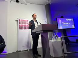 AI could save £5bn a year and take workload from tens of thousands of  jobs, government ops chief says – PublicTechnology