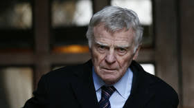 Except for f1's chief executive bernie ecclestone, no other individual has done as much to notable exclusives include revealing that ferrari has a veto over the successor to f1's chief executive, that f1's owners had bought its feeder. Fy6 Q Nublpfom