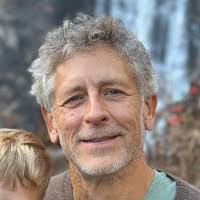 Lynn Olander's Instagram, Twitter & Facebook