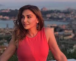 Oktay kaynarca, sanem çelik, ozan akbaba vb. Eskiya Yeni Gelen Ve Diziden Ayrilan Oyuncular 2020 2021 Edho