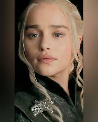 I'm single and honestly... I hate it. Tired of crying alone at home, with  no one to talk to. I just want a good, honest man who doesn't play games or  break