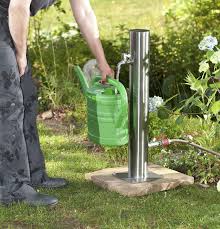 Wasserzapfsaule Aus Edelstahl Mit 2 Auslaufhahnen Bei Westfalia Versand Osterreich In 2020 Wasserzapfsaule Edelstahl Gartenschlauch