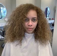 Today i'm going to show you how i get bouncy and more defined curly/wavy hair by using a hair diffuser. How To Diffuse Your Hair Without Frizzy Ends Curl Evolution