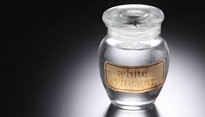Selama beberapa waktu, cuka banyak digunakan untuk membersihkan beberapa perabotan rumah tangga. Trik Membersihkan Rumah Pakai Cuka Dari Tempat Sampah Hingga Rumput Liar Cantik Tempo Co