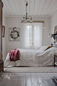 33 Cute And Simple Shabby Chic Bedroom Decorating Ideas Shabby Chic Decor Bedroom Shabby Chic Bedroom Shabby Chic Homes